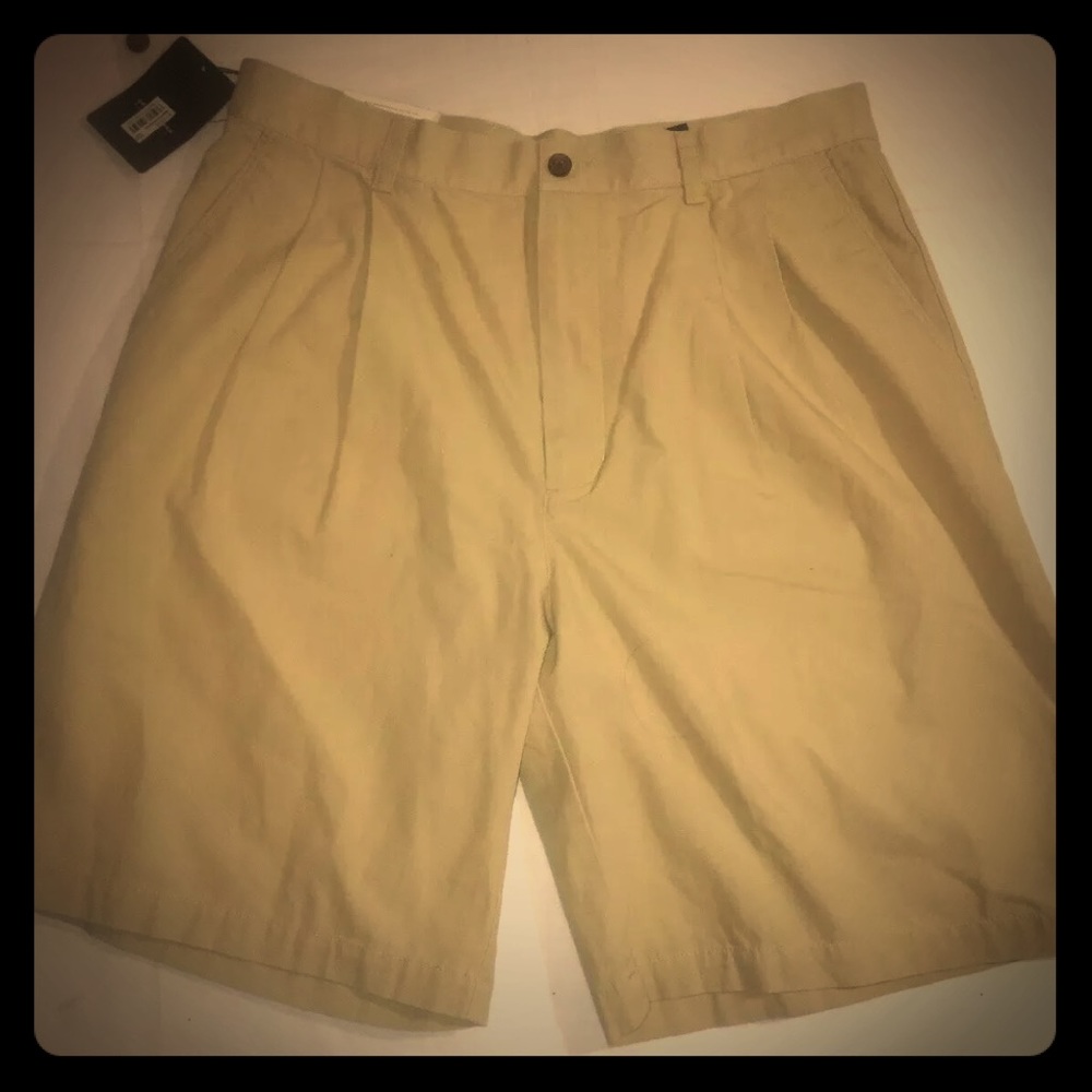 New Men's Greg Norman  Khaki Flat Front Shorts 34